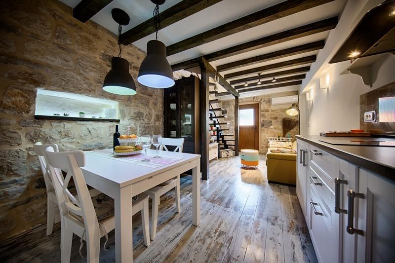 Riva Suite 2 Komiža Dış mekan fotoğraf